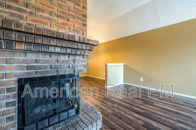 Foto del edificio - 721 Westover Dr