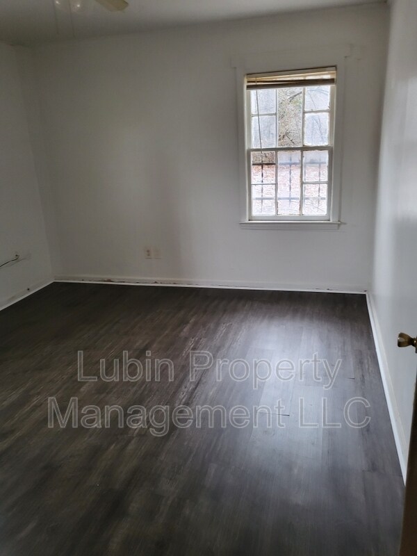 Foto del edificio - 1810 Kerr Ave