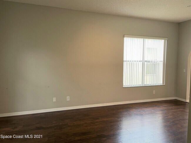 Building Photo - 7016 Hammock Trace Dr