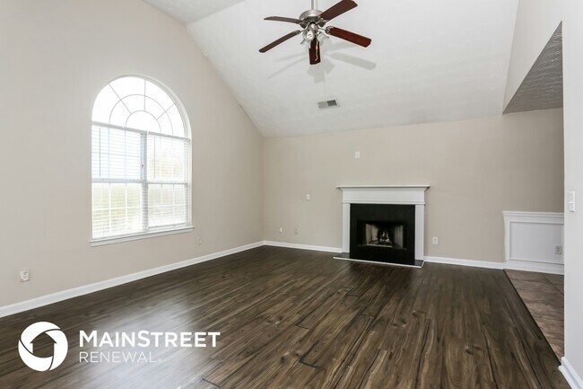 Foto del edificio - 680 Escalade Dr