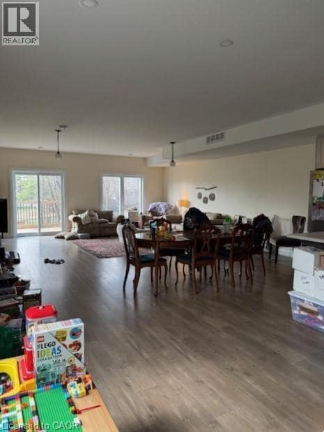 Building Photo - 111 Walter St