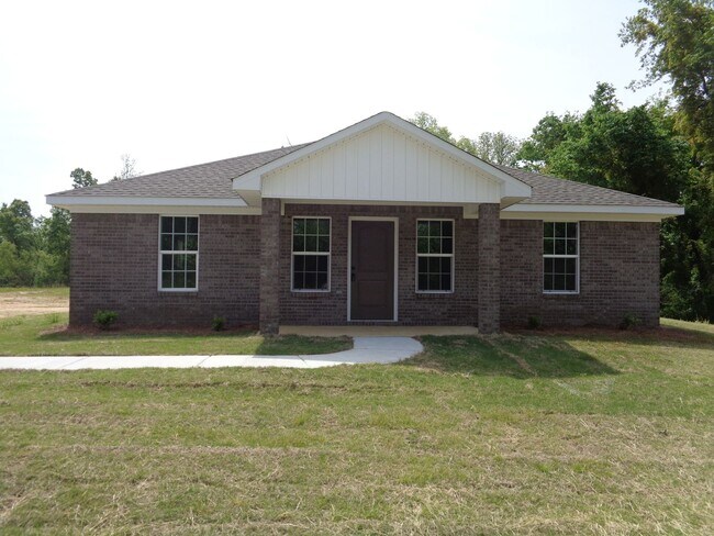 Building Photo - ****JUST REDUCED****Ready for move in!