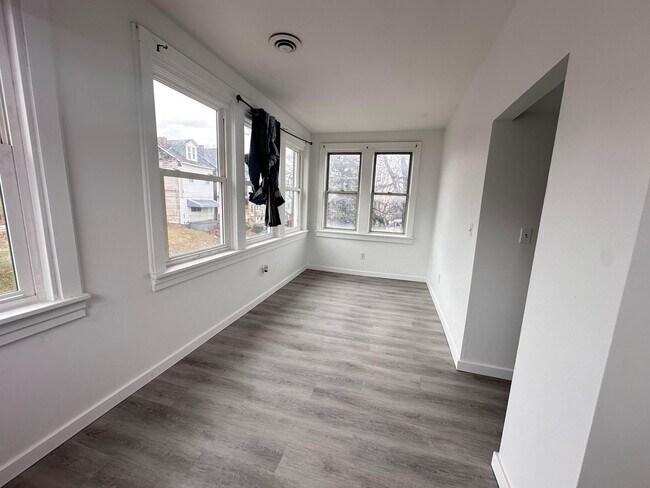 Foto del edificio - 132 Charles St