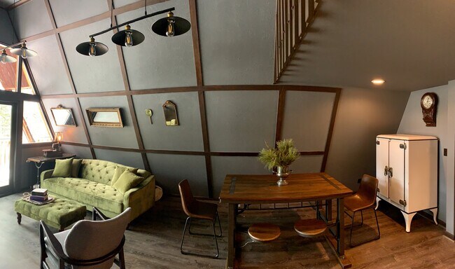 Foto del edificio - 334 Pine Glade Rd