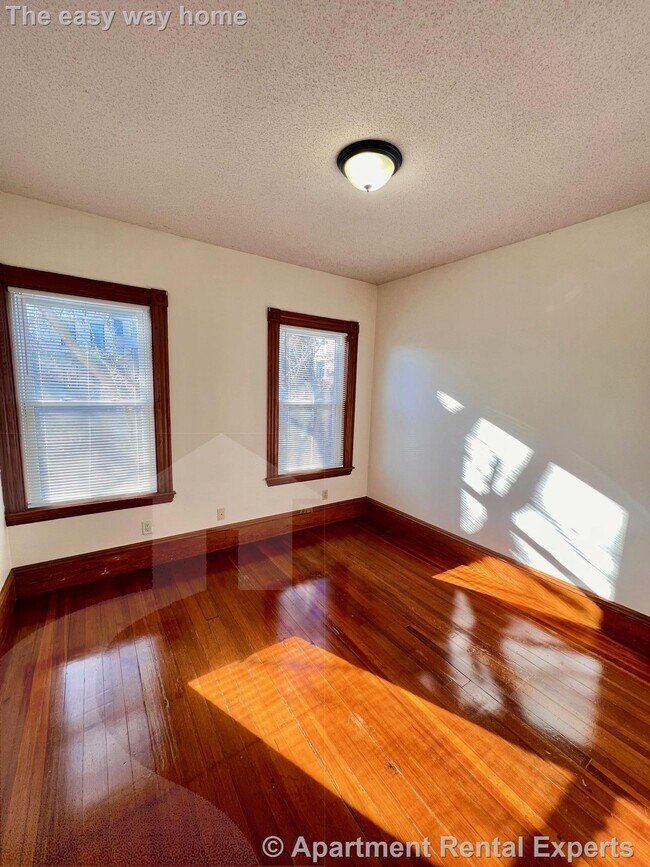 Foto del edificio - 22 Temple St