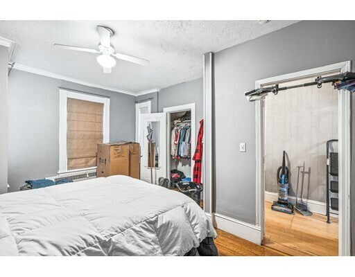 Foto del edificio - 103 Montvale Ave