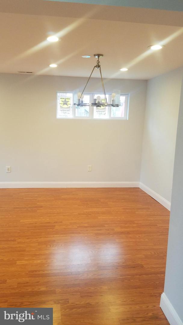 Foto del edificio - 4117 Ellis St