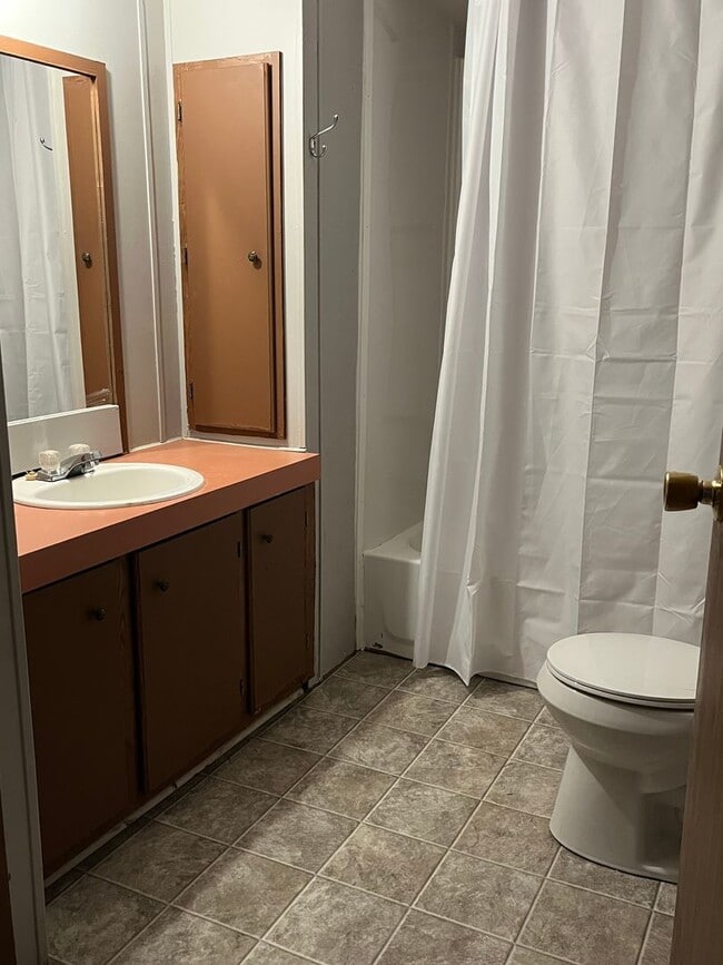 Foto del edificio - Lexington- Please call the Lexington Office to schedule tours: 803-359-0793