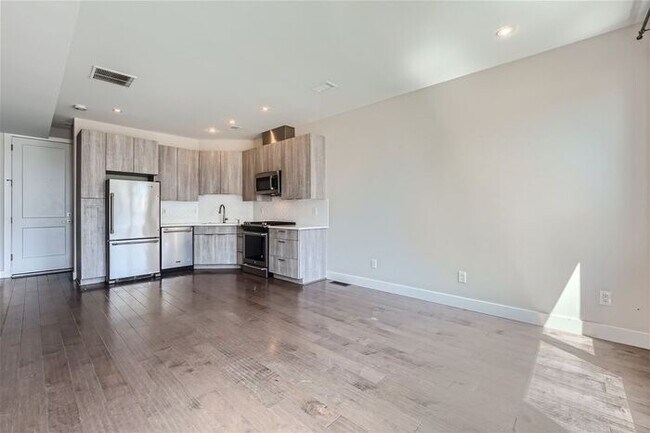 Foto del edificio - Luxurious 3br/3ba in RiNo + ROOFTOP PATIO!
