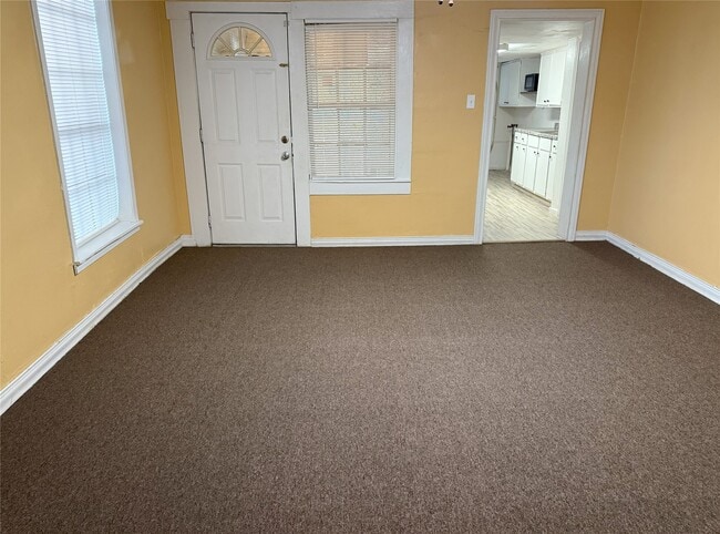 Foto del edificio - 723-727 W 27th St