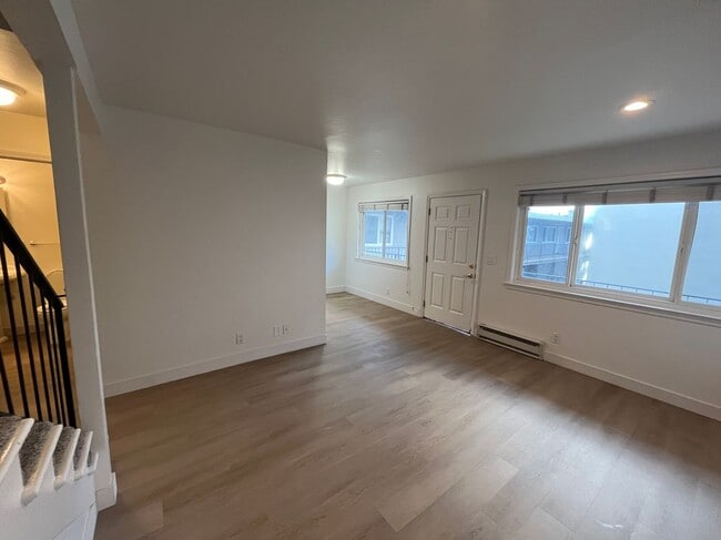 Foto del edificio - 1615 Hudson St