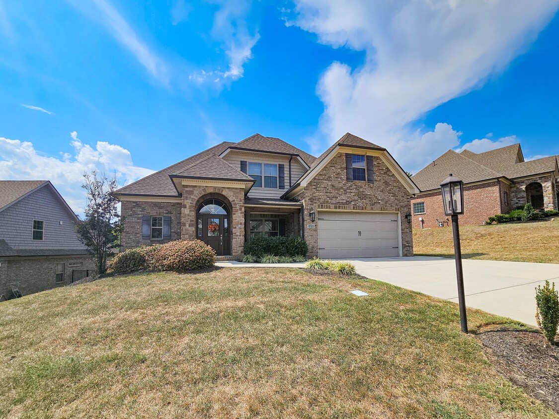Primary Photo - Knoxville 37822 - 3 Bedroom, 3.5 Bath Home...