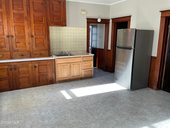 Foto del edificio - 17 Belmont Pl