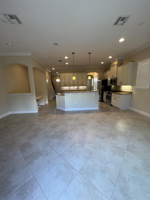10635 Village Lake Rd, Windermere, FL 34786 Townhome Rentals in Windermere FL