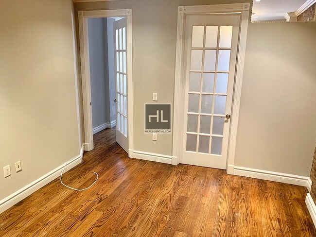 Building Photo - 653 9 AVENUE #2N