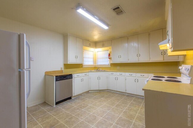 Foto del edificio - 548 4th St