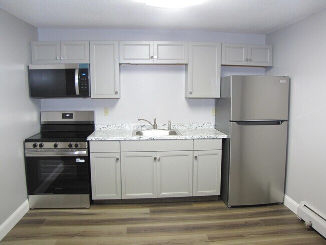 Foto del edificio - 1225 Bodwell Rd