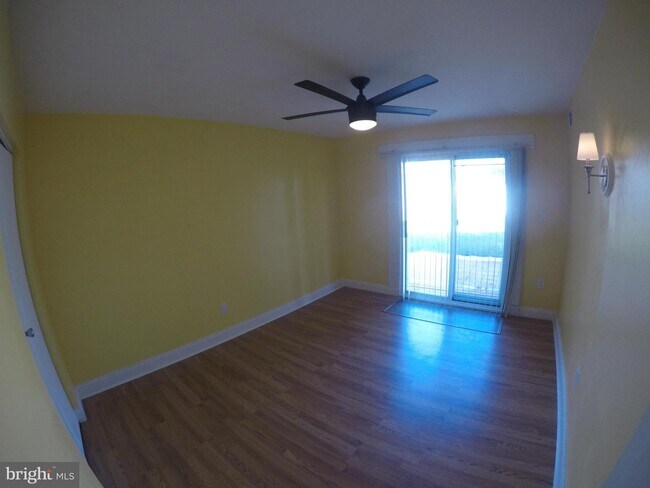 Building Photo - 516 Corinthian Ave