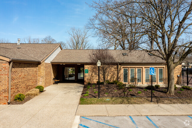 Community Center - Forest Glen