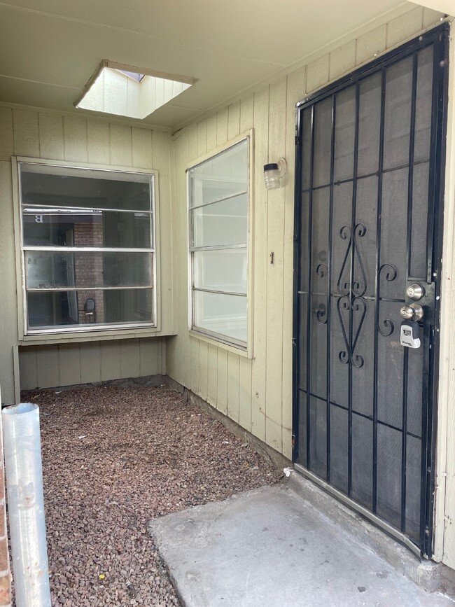Building Photo - 8154 St Andrew Ln