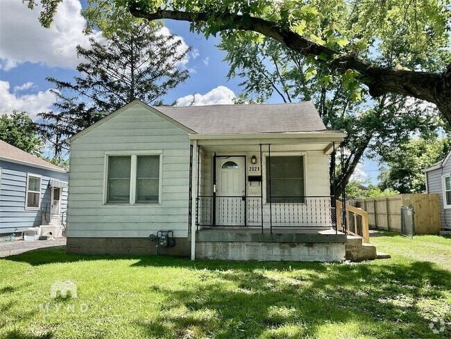 Building Photo - 2021 N Drexel Ave