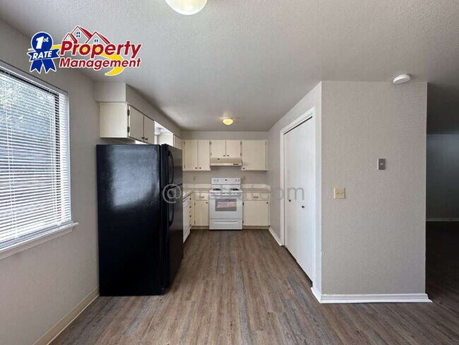 Foto del edificio - 1162 W Lee St