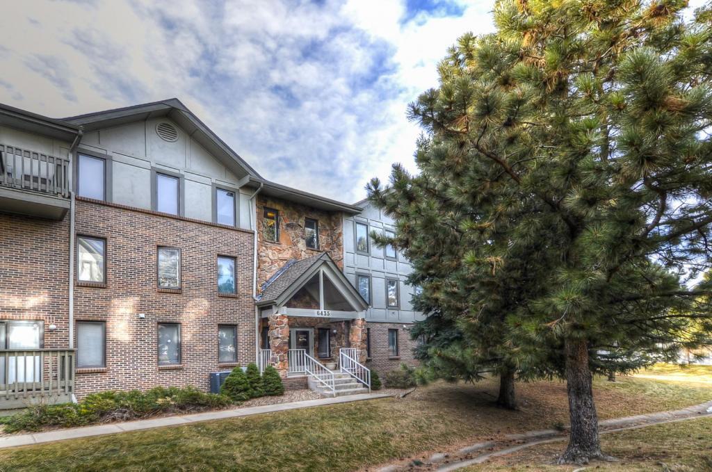 Primary Photo - 6435 S Dayton St, #304