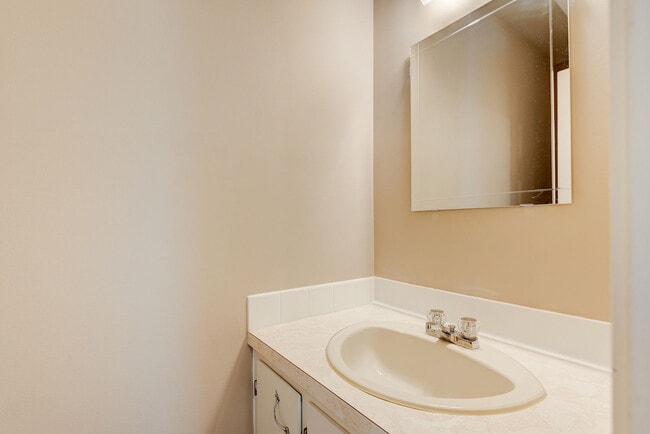 Building Photo - 2116-2123 23 Ave SW