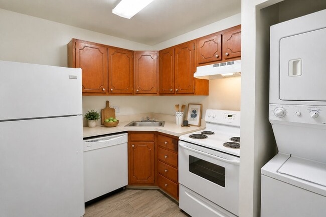Building Photo - Towson Crossing Apartment Homes