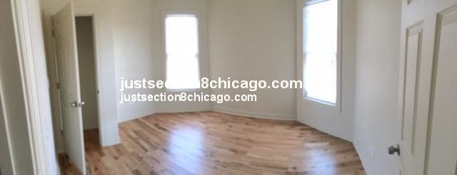 Building Photo - 5091 W Monroe St