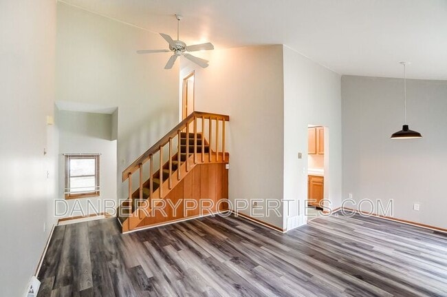 Building Photo - 3162 Kylemore Rd