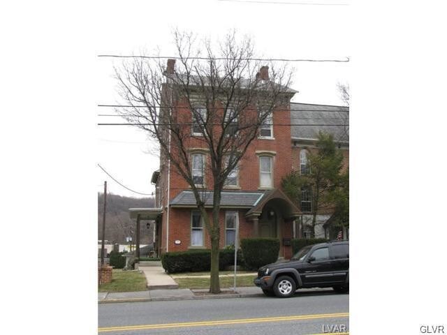Foto del edificio - 176 Main St