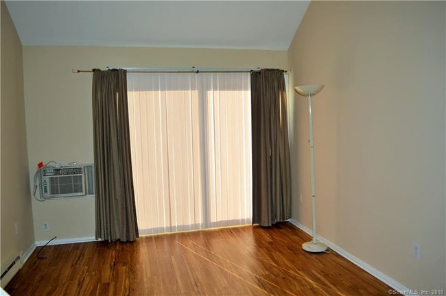 Building Photo - 3699 Broadbridge Ave