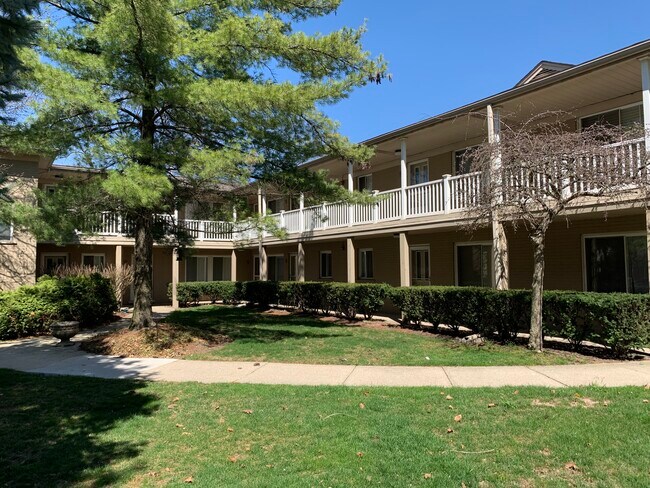 Exterior Facing North - 475 S Adams Rd