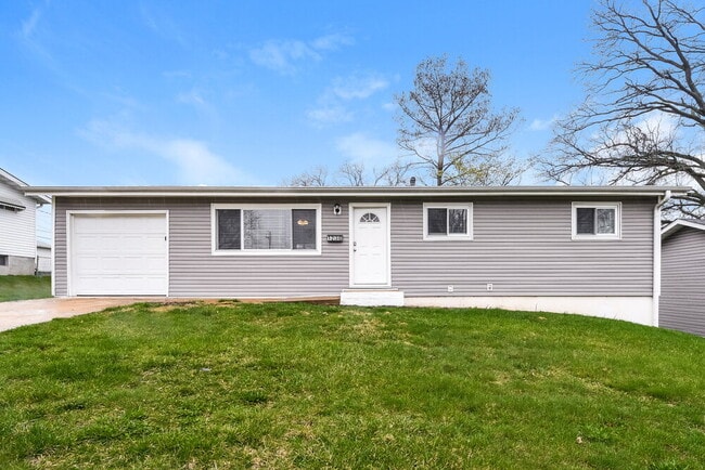 Building Photo - 1230 Acredale Dr