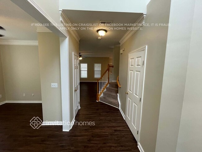 Foto del edificio - 578 Lansfaire Ave NW