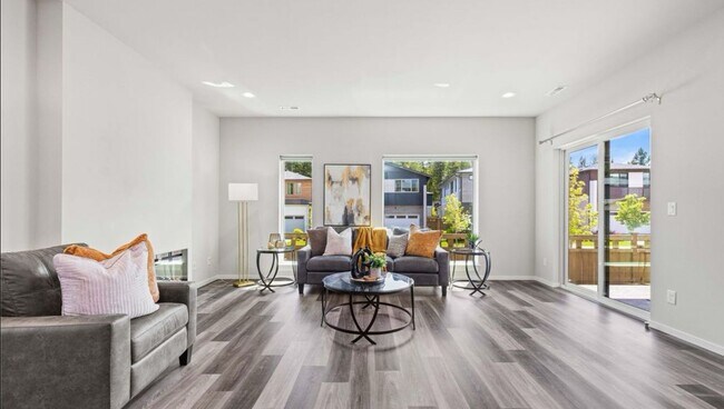 Building Photo - Gorgeous newer construction