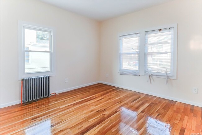 Building Photo - 121-56-121133 133rd St