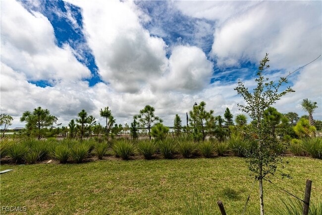 Foto del edificio - 16524 Kingwood Ln