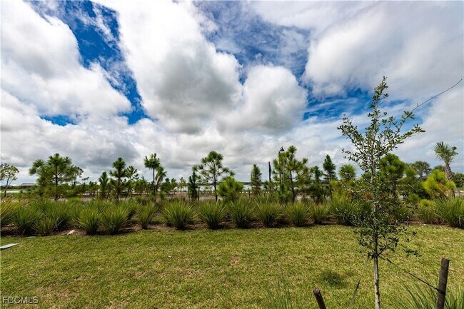 Building Photo - 16524 Kingwood Ln