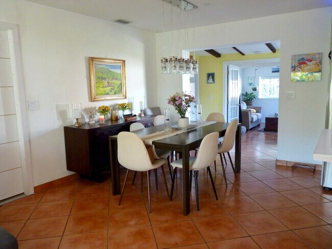 Foto del edificio - 1433 SE 5th Ct