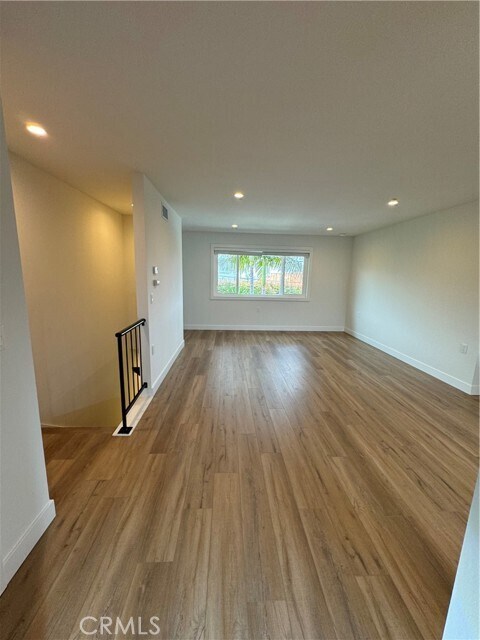 Foto del edificio - 317 Avenida Madrid