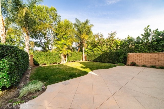 Building Photo - 168 Desert Bloom