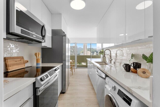 Photo - Renovated Unfurnished 2 bedroom, 1.5 bath ... Apartment