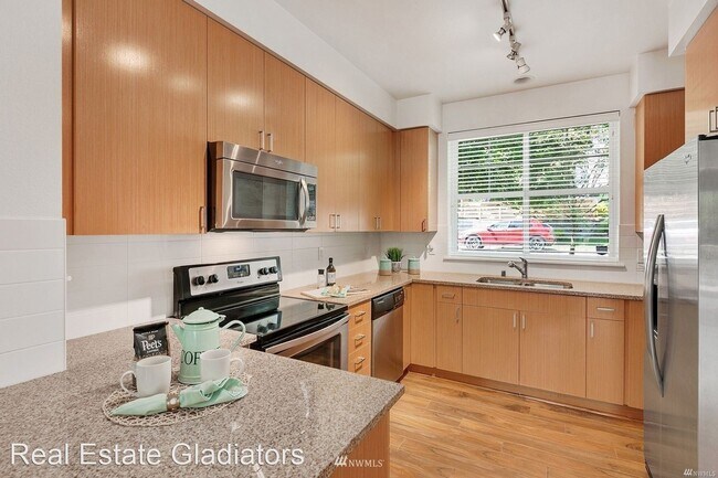 Foto del edificio - 3 br, 2.5 bath House - 7573 129th Place SE...
