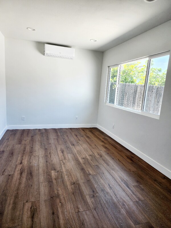 Foto del edificio - 118 Roundup Rd