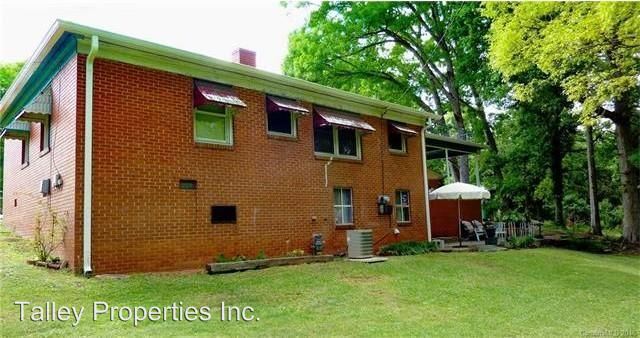 Building Photo - 608 W Cama St