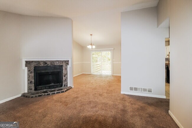 Foto del edificio - 481 Village Square Ct