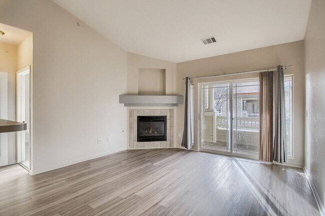 Building Photo - 9622 W Coco Cir