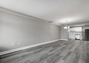 Building Photo - 28 Allegheny Ave